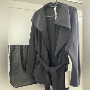 NWT Lululemon Softstreme Belted Wrap Black size XS/S